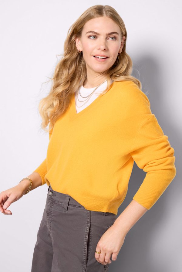 Raxow V-Neck Sweater - Image 6