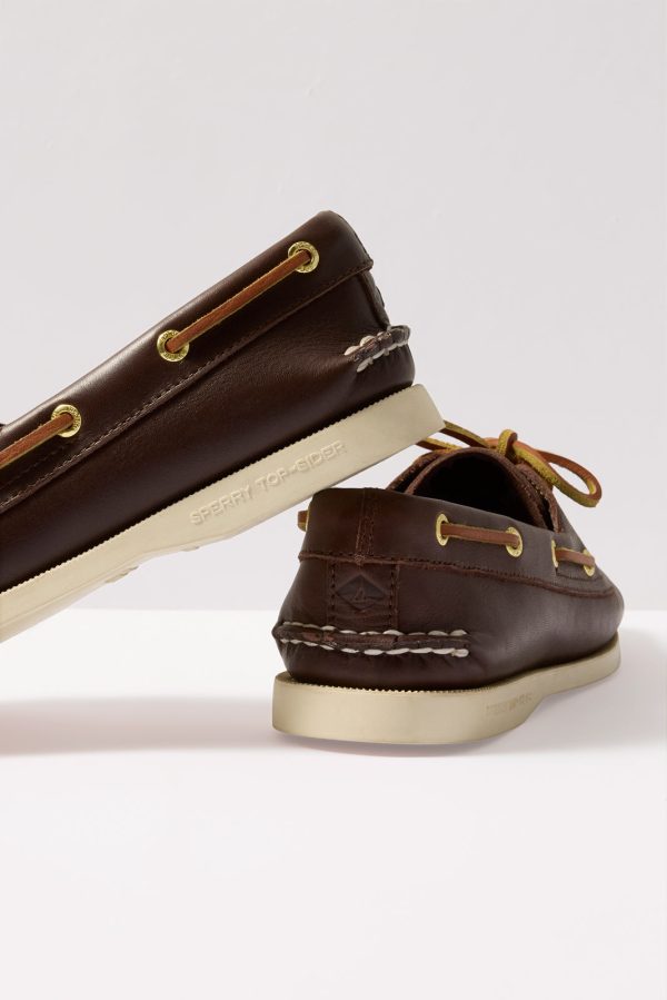 AO 2 Eye Boat Shoe - Image 4