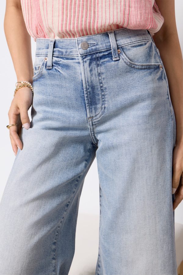 Petite Izzy Crop - Image 2