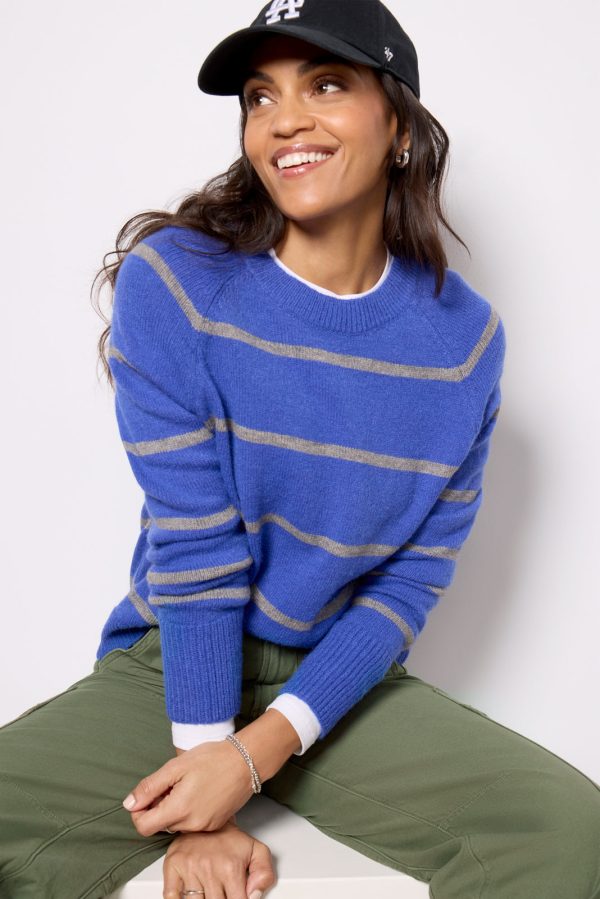 Thea Crew Pullover