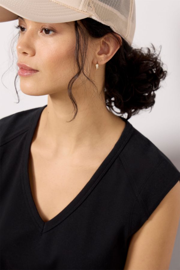 Dessa Muscle Tee - Image 3