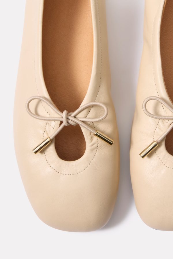 Rosalind Cream Leather Ballet Flats - Image 2