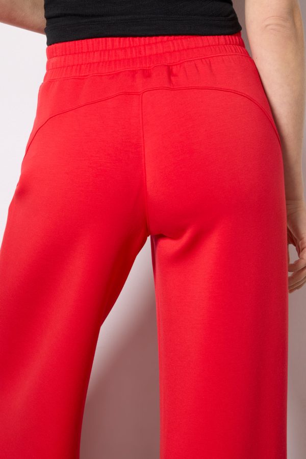AirEssentials Wide Leg - Image 3
