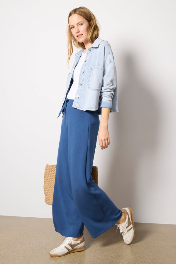 AirEssentials Wide Leg - Image 5