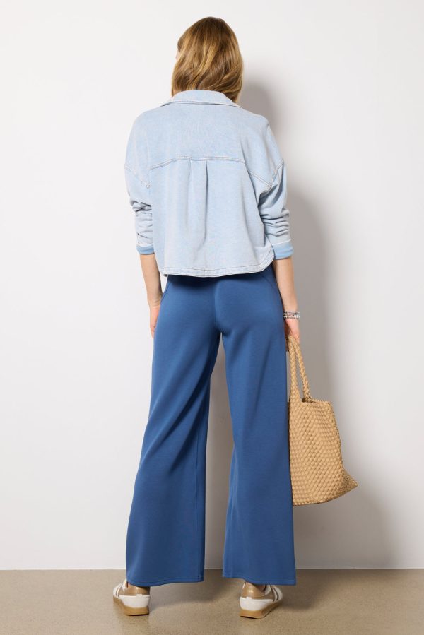 AirEssentials Wide Leg - Image 4