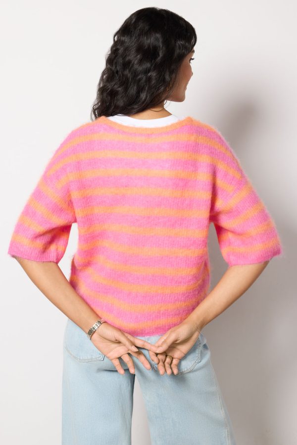 Nenybay Short Sleeve Pullover - Image 4