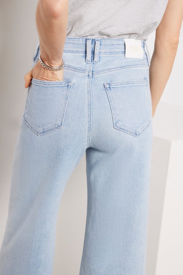Anessa w Set in Pockets - Image 4