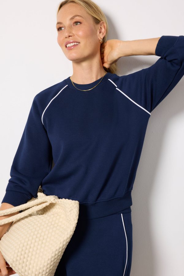 AirPique Crewneck Sweatshirt - Image 3