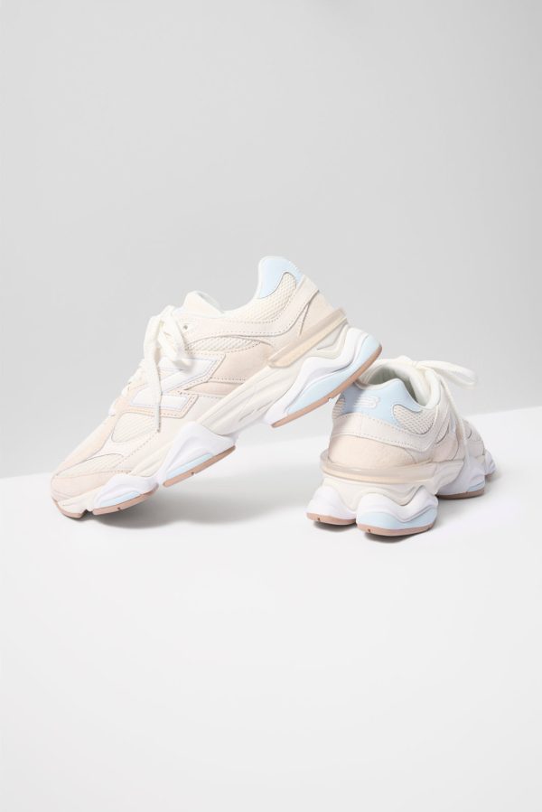 9060 Sneaker - Image 2