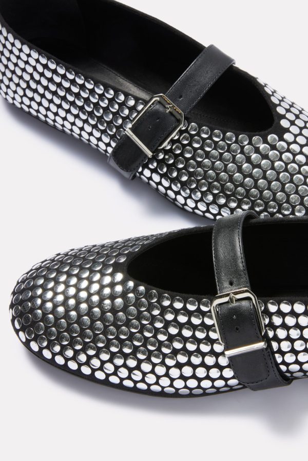 Eliza Stud Flat - Image 2