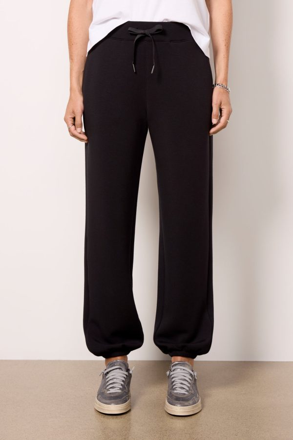 AirEssentials Sweatpant - Image 5