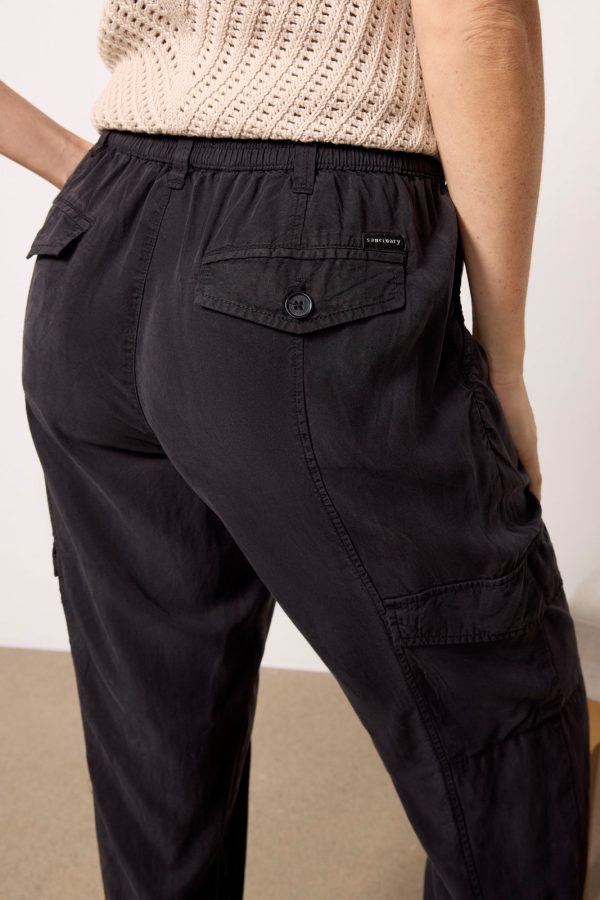Relaxed Rebel Pant - Image 4