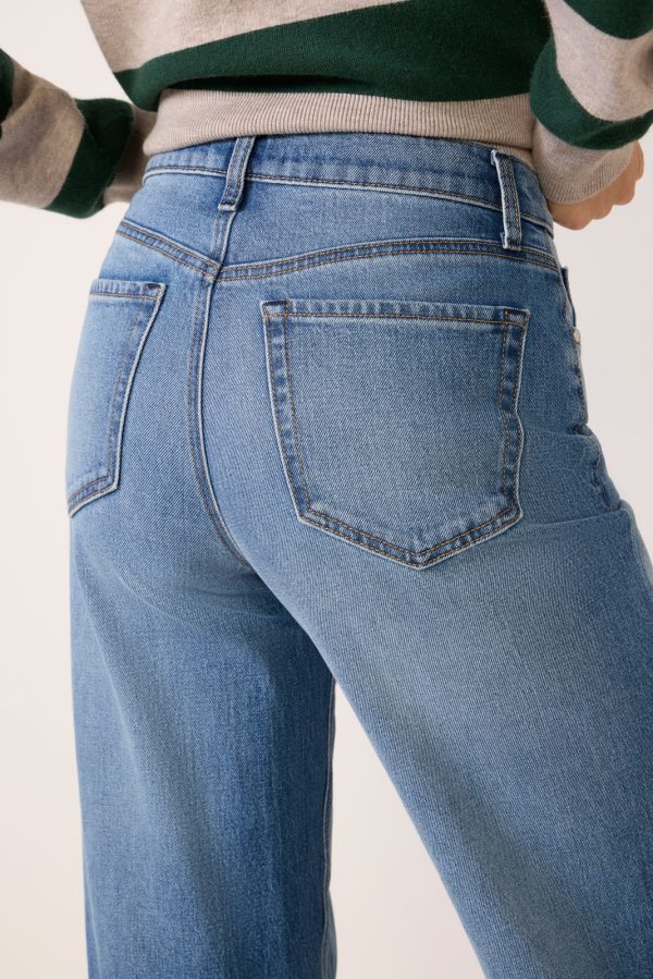 Ever Vintage Hem w Studs Wide Leg Jean - Image 3