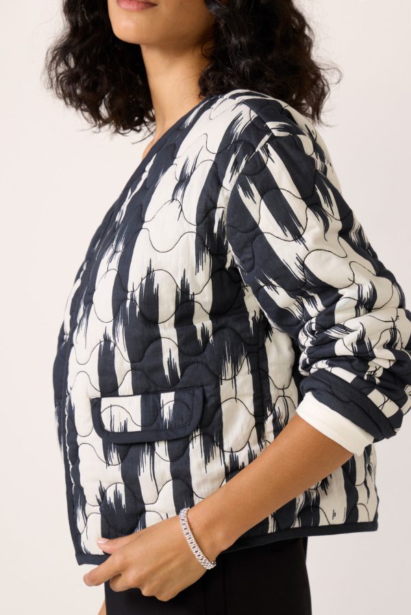Livvy Quilted Jacket - Image 3