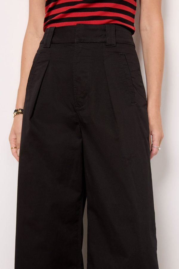 Cara Cropped Pleated Trouser - Image 2