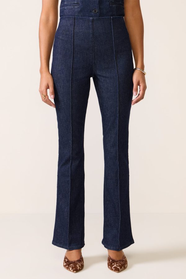Micro Flare Jean - Image 5