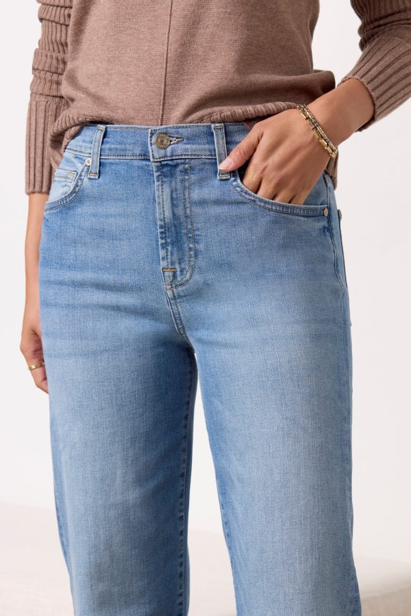 Cropped Alexa - Image 5