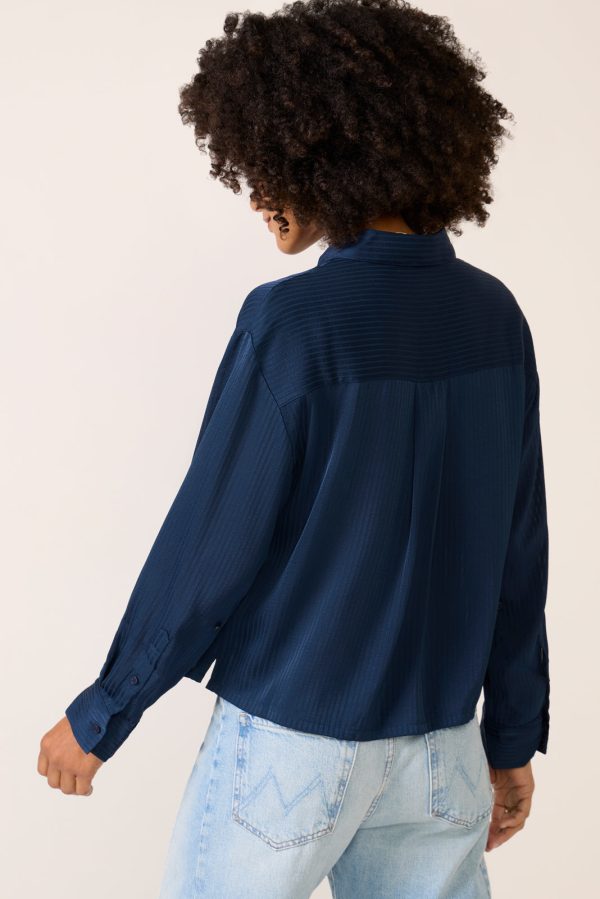 Aiden Crop Shirting - Image 4