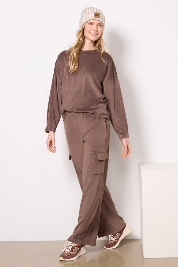 LuxeChic Tucked Sweatshirt - Image 3