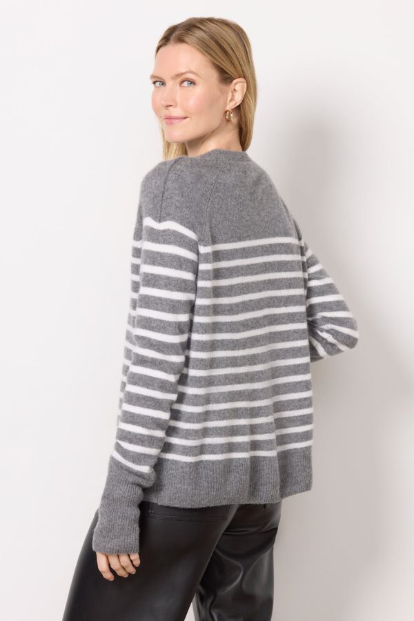 Kate Vneck Cashmere Pullover - Image 4