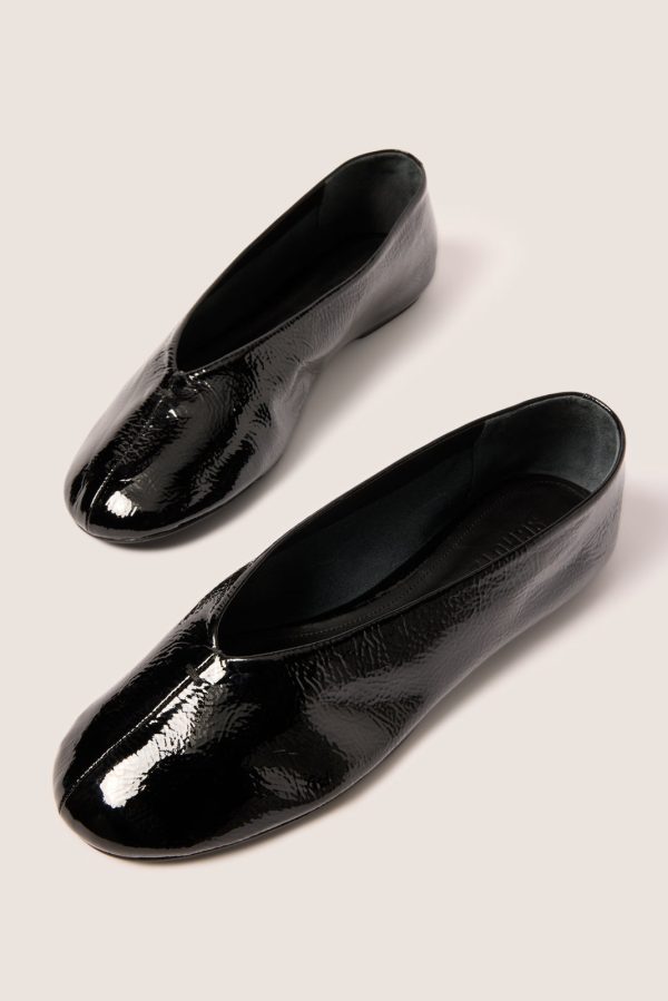 Noelle Flat