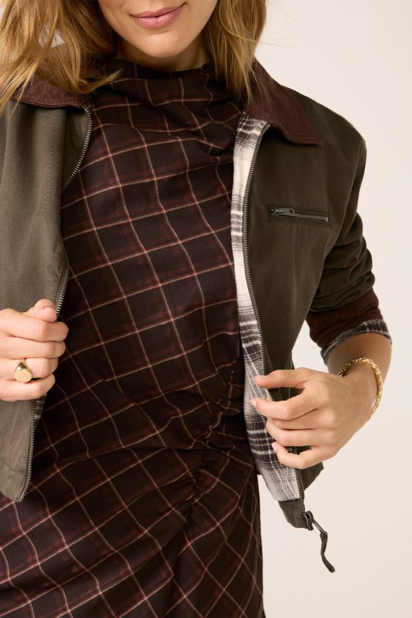 Avery Barn Jacket - Image 3