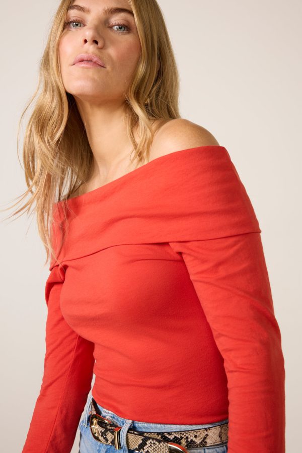 Alexi Off The Shoulder T-Shirt - Image 3