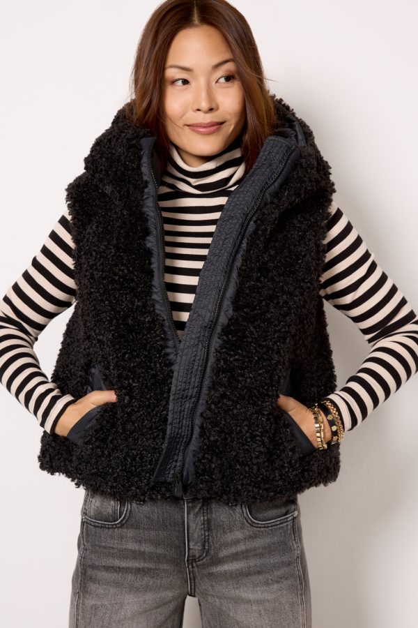 Klara Vest - Image 3