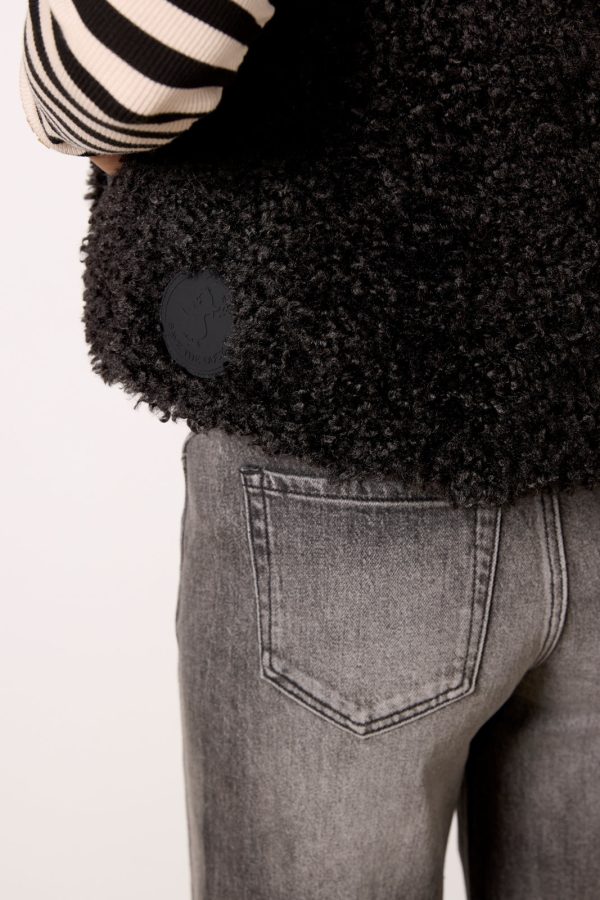 Klara Vest - Image 5