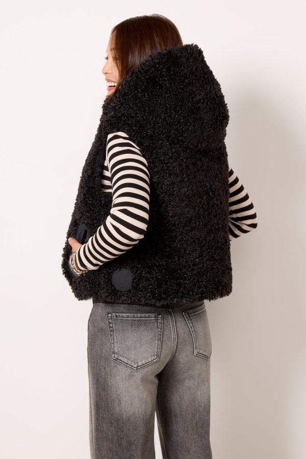 Klara Vest - Image 4