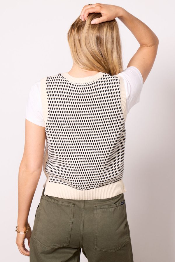 Knowles Textured Knit Vest - Image 4