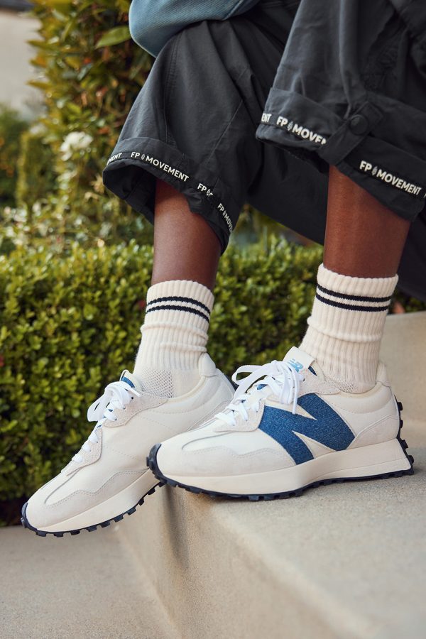 327 Sneaker - Image 4
